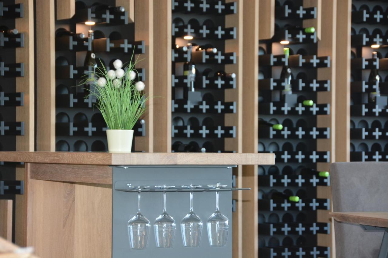 Weingut Bugner Meizelhof Klein-Winternheim Екстер'єр фото